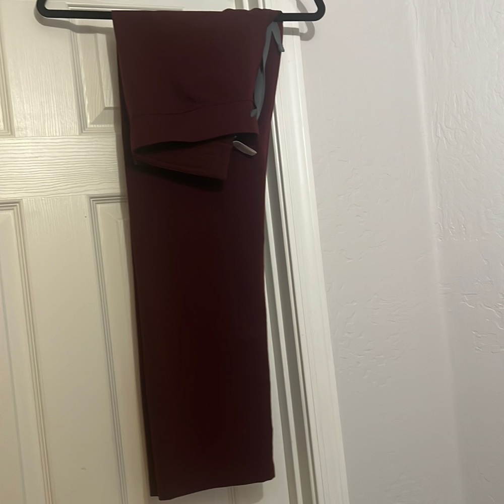 FIGS Livingston basic scrub pant - burgundy